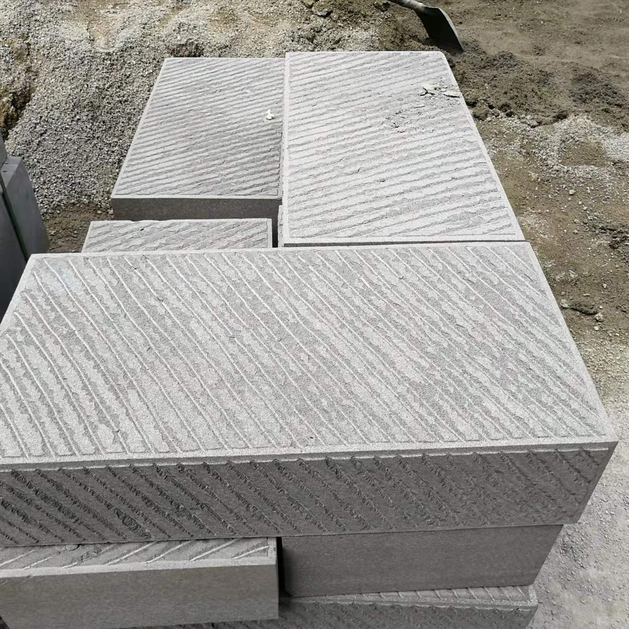 青石路沿石怎么选择合适的？